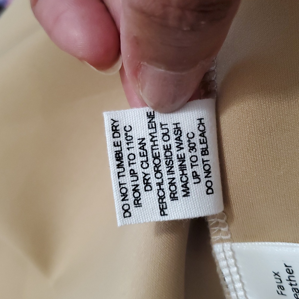 Elegant Cream Women's Top - Picture 8 of 8